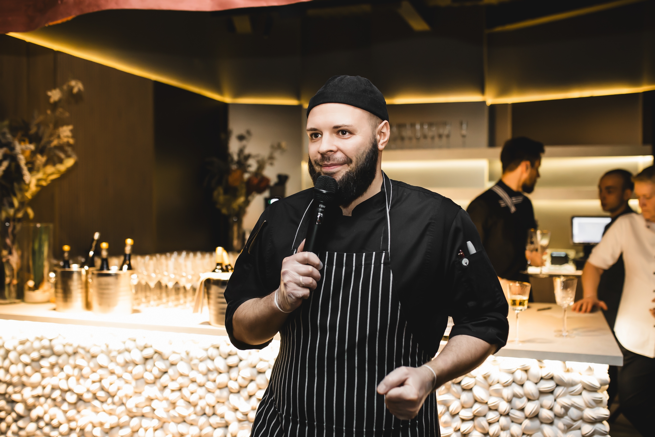 Шеф-повар Илья Кравченко